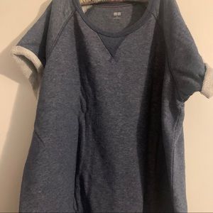 UNIQLO sweater shirt